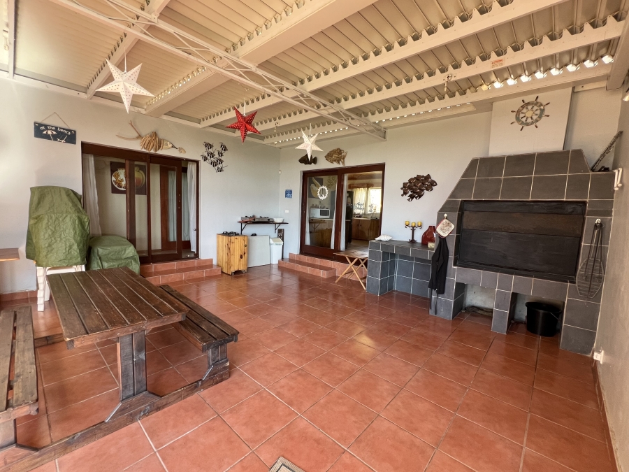 5 Bedroom Property for Sale in Ferreira Town Eastern Cape